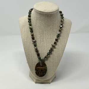 Unique‎ Gemstone Beaded Necklace with Oval Pendant boho indie